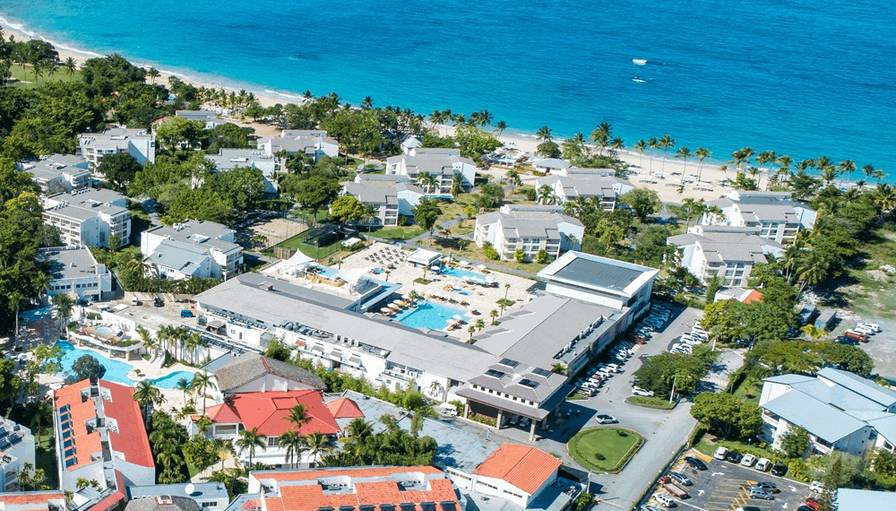 Viva Wyndham Heavens Resort Day Pass